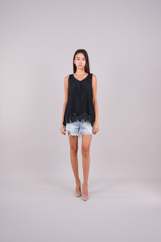 EMBROIDERED SCALLOP HEM SLEEVELESS TOP