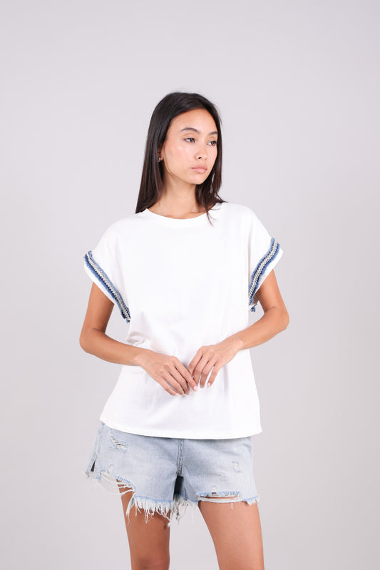 EMBROIDERED SLEEVE TRIM T-SHIRT