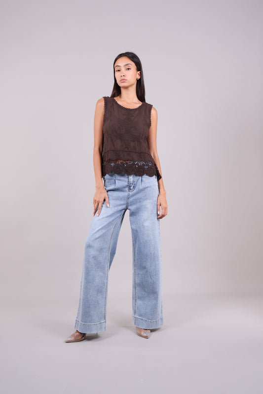 EMROIDERED CROCHET HEM SLEEVELESS TOP
