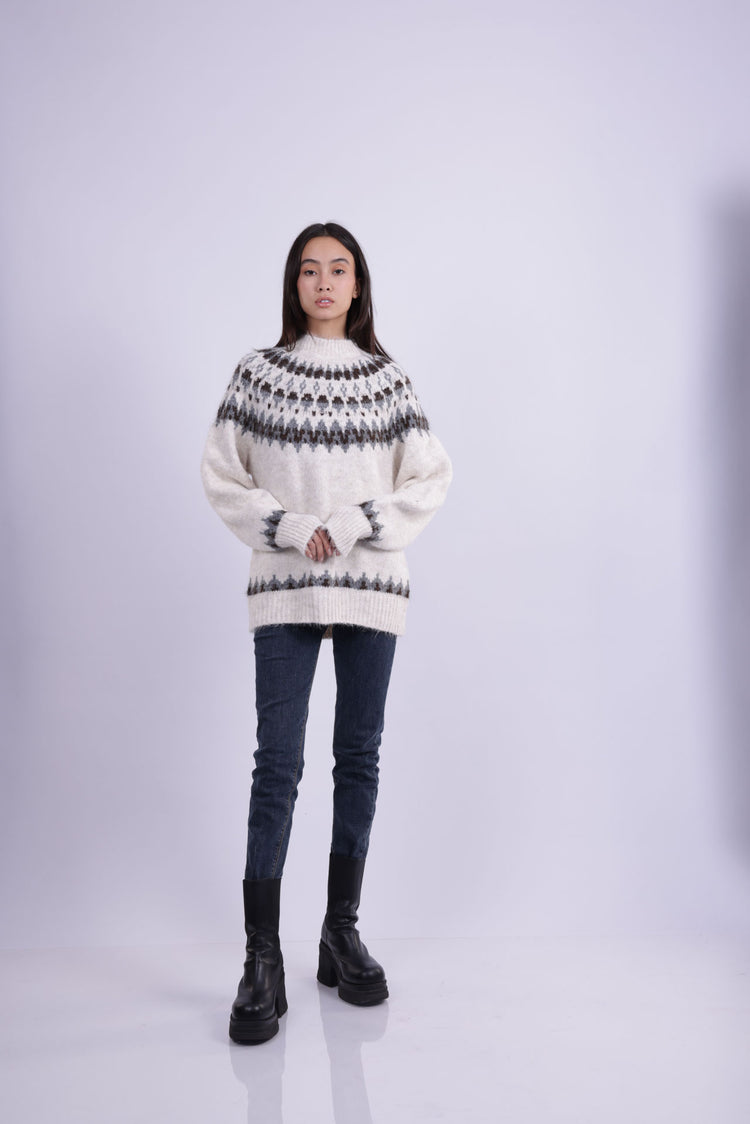 TRADITIONAL JACQUARD KNIT