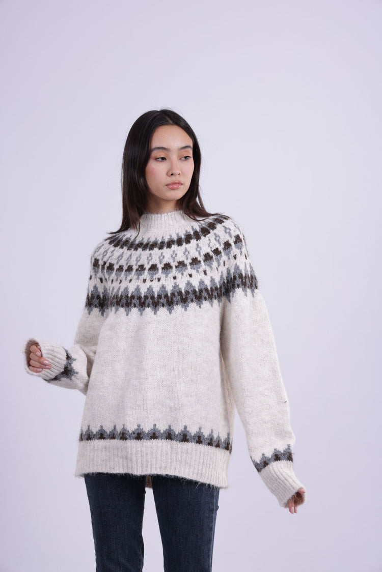 TRADITIONAL JACQUARD KNIT