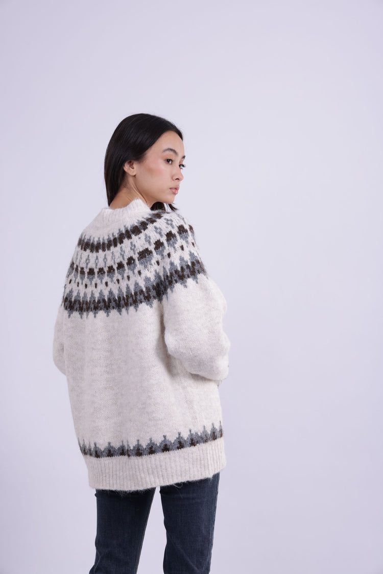 TRADITIONAL JACQUARD KNIT