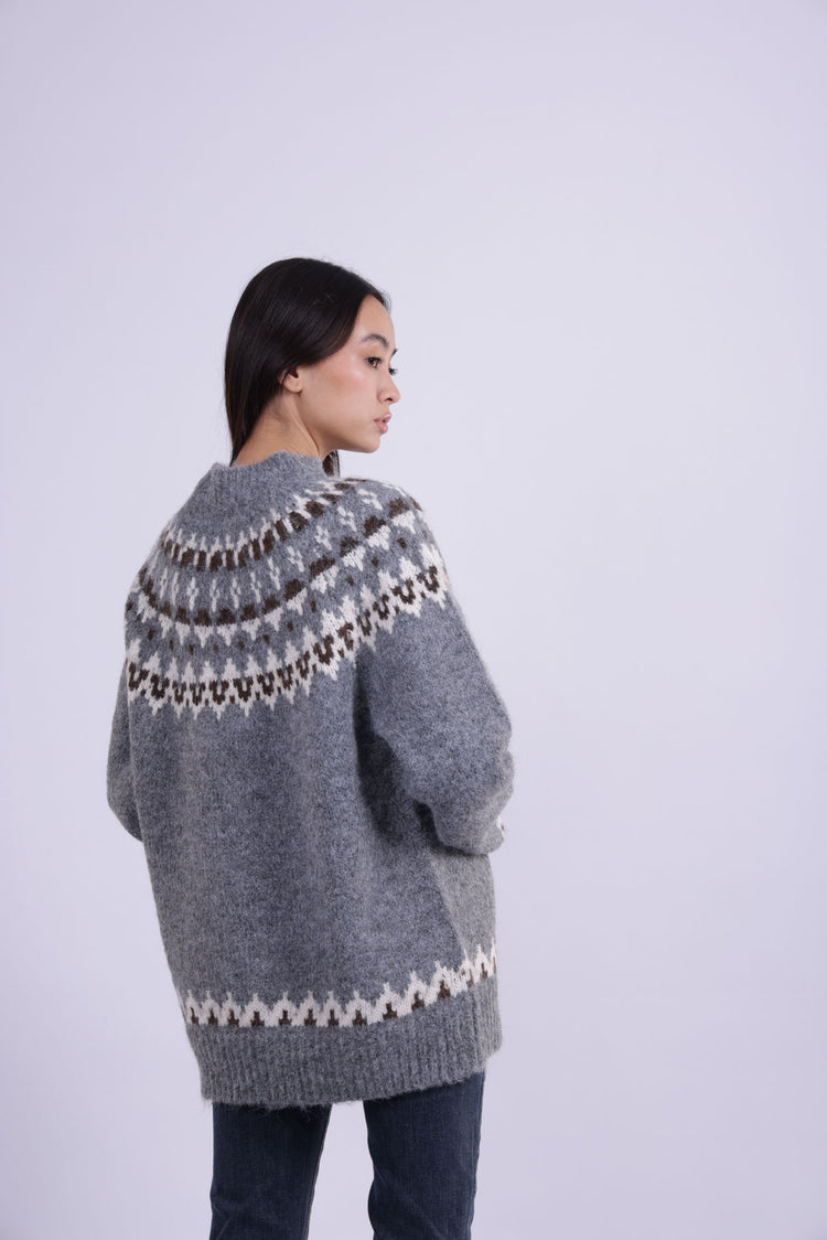 TRADITIONAL JACQUARD KNIT