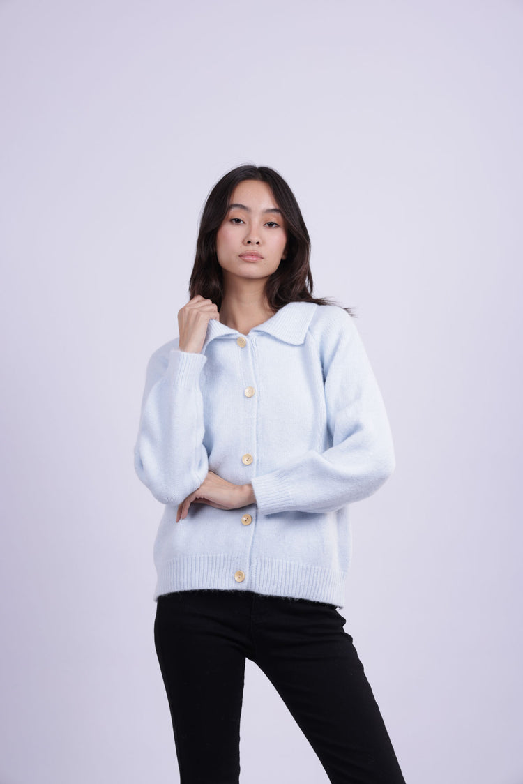 COLLARED KNIT CARDIGAN