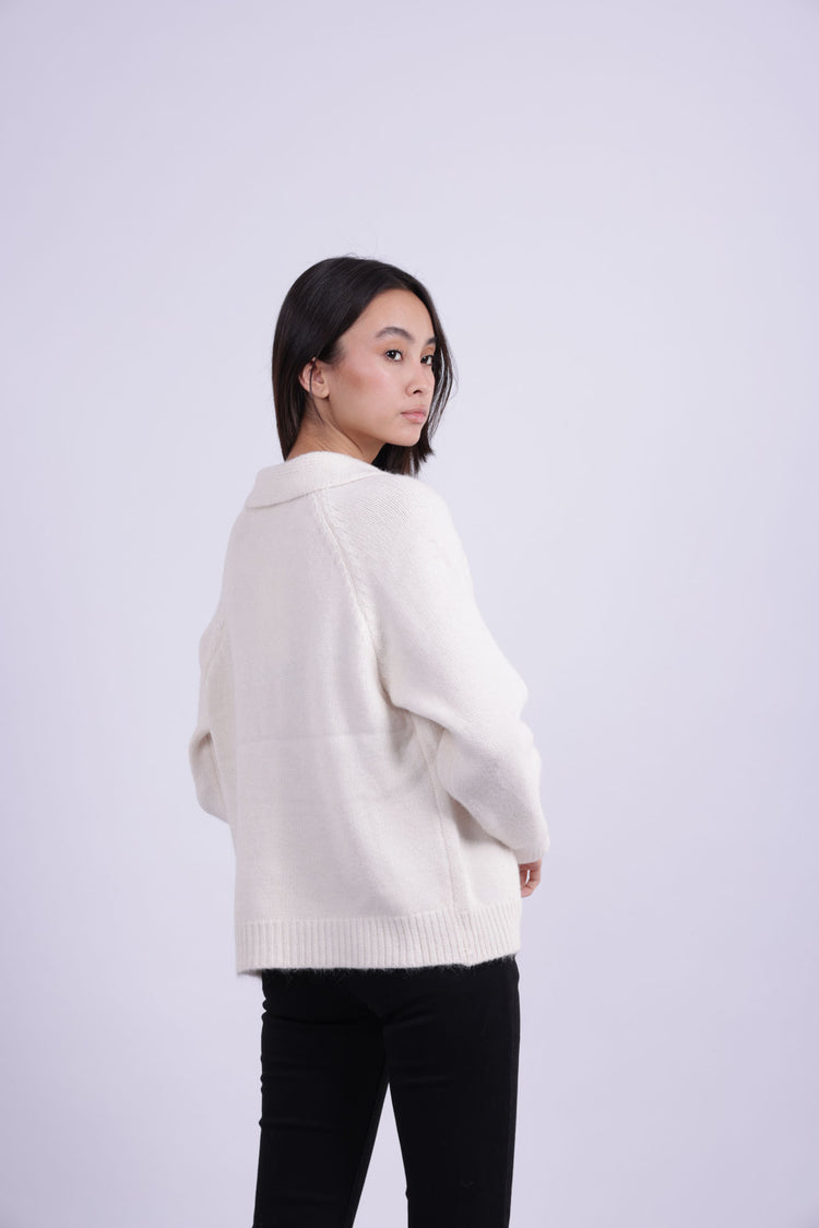 COLLARED KNIT CARDIGAN