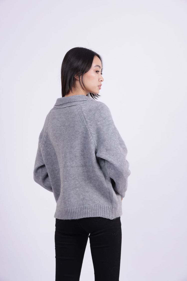 COLLARED KNIT CARDIGAN