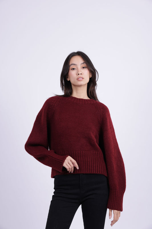 MINIMAL KNIT SWEATER