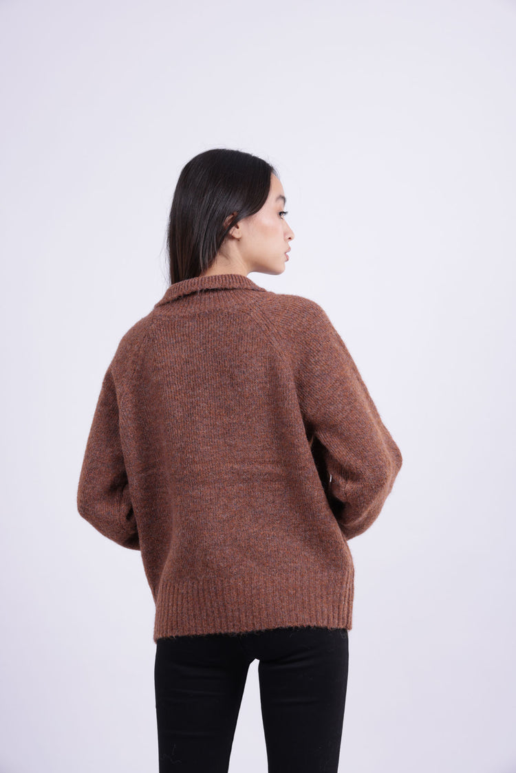 ARGYLE COLLARED KNIT SWEATER