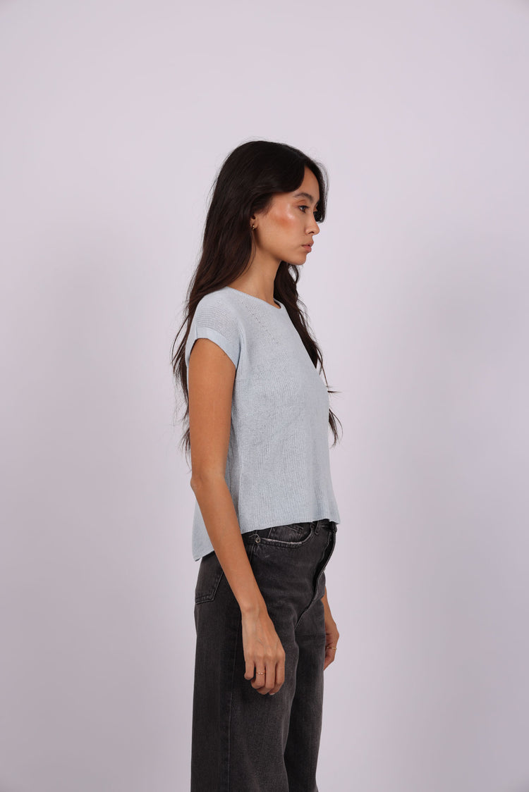 KNIT BUTTON BACK TOP