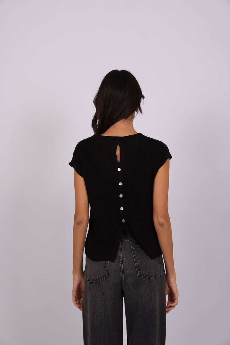 KNIT BUTTON BACK TOP