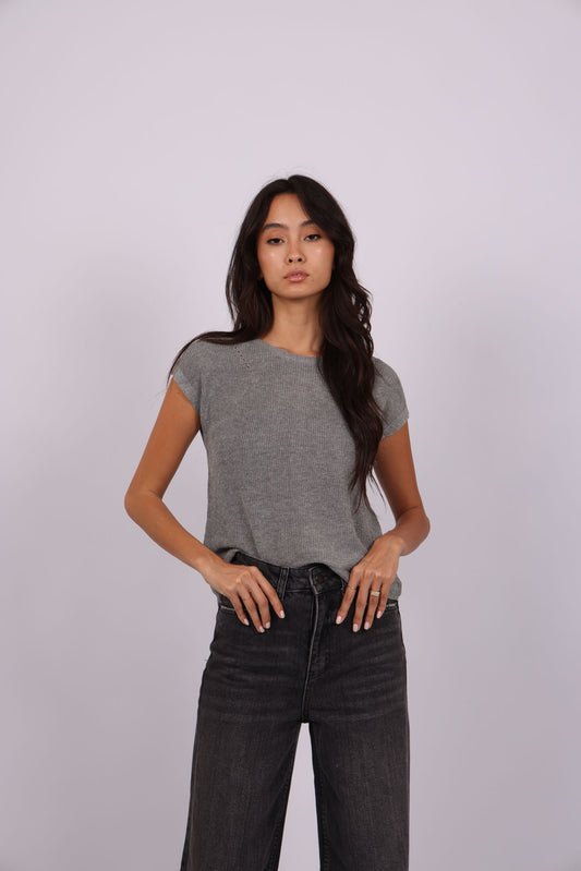 KNIT BUTTON BACK TOP