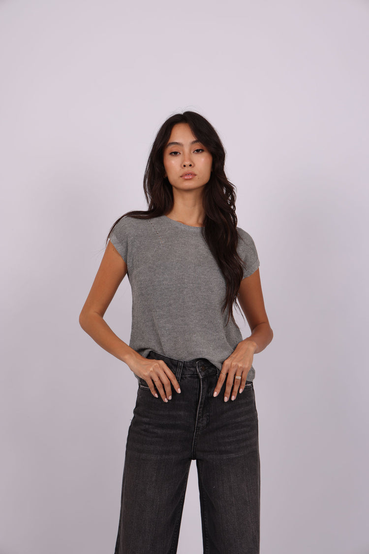 KNIT BUTTON BACK TOP