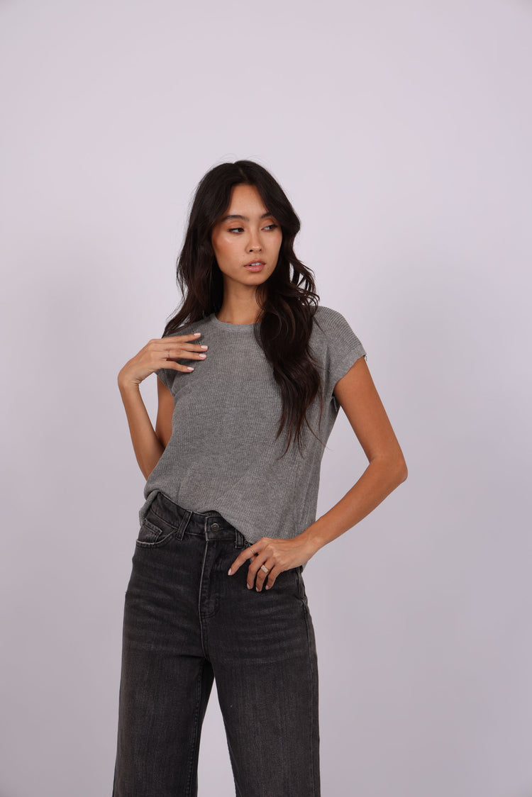 KNIT BUTTON BACK TOP