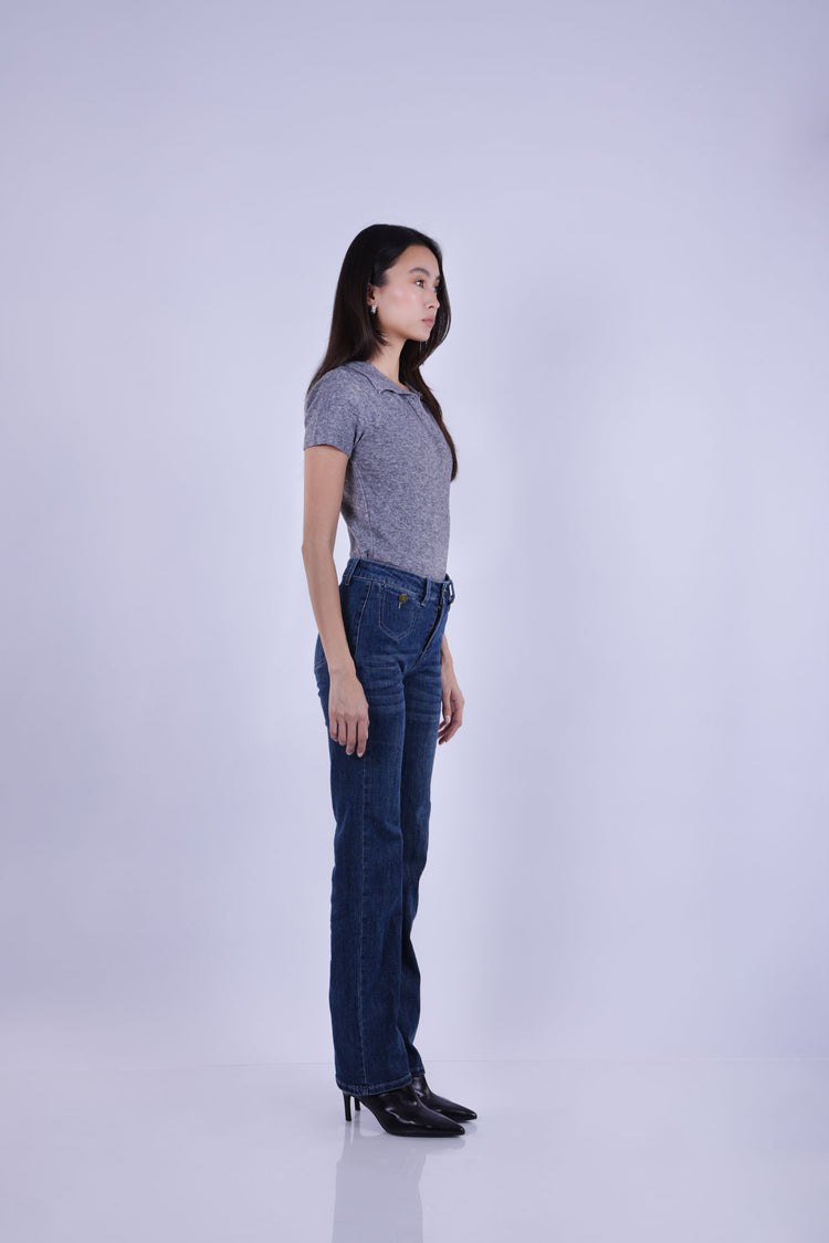STRAIGHT LEG MID-RISE JEANS