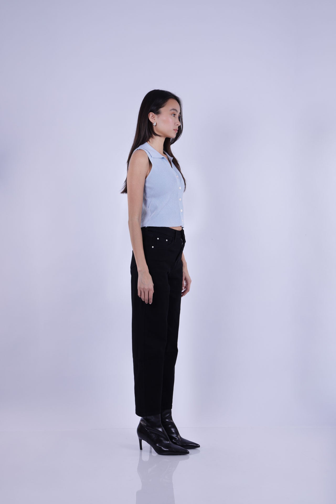 STRAIGHT LEG BLACK JEANS