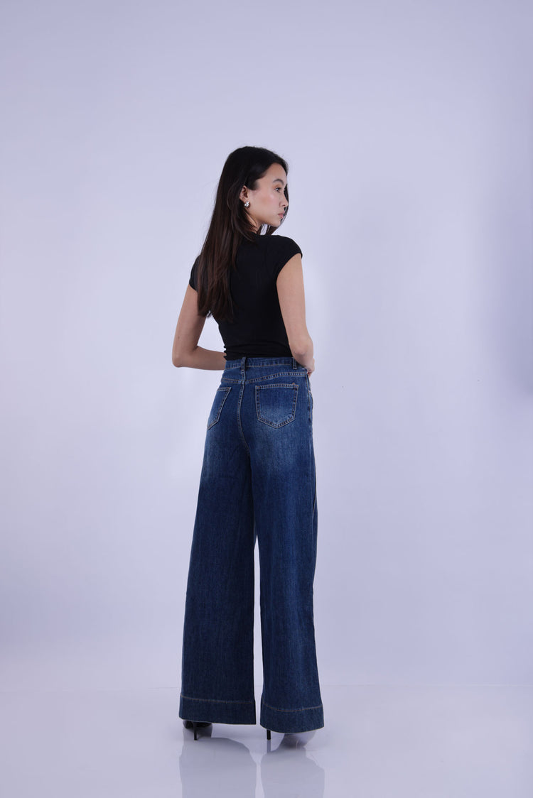 HIGH-WAIST WIDE-LEG JEANS