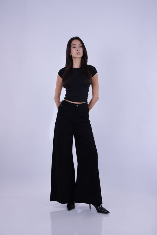 HIGH-WAIST WIDE-LEG TROUSERS