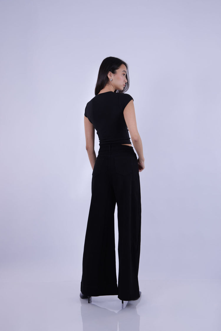 HIGH-WAIST WIDE-LEG TROUSERS