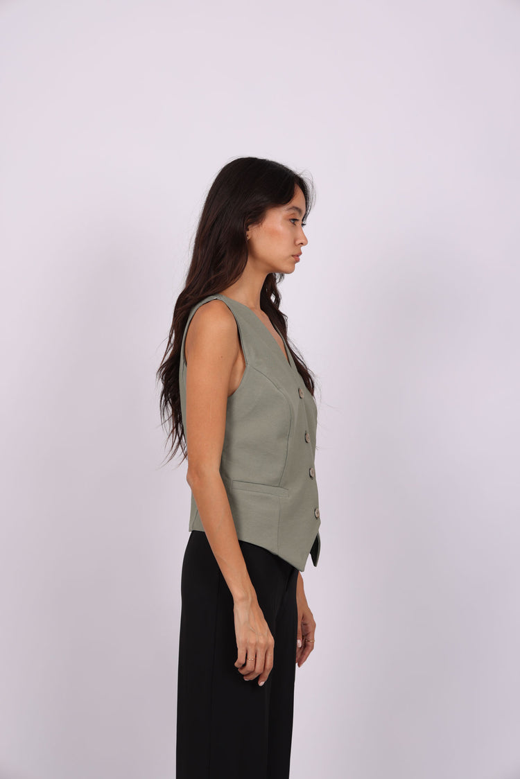 BUTTON VEST