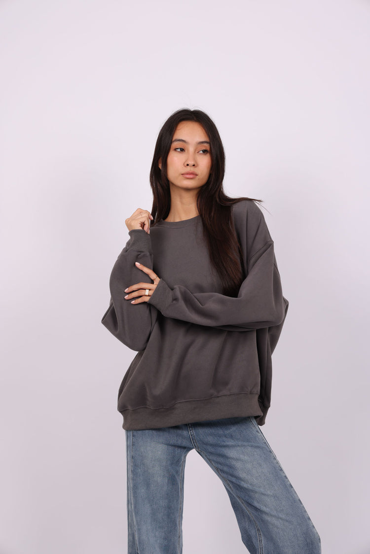 NEVER LOOK BACK OVERSIZED SWEATSHIRT