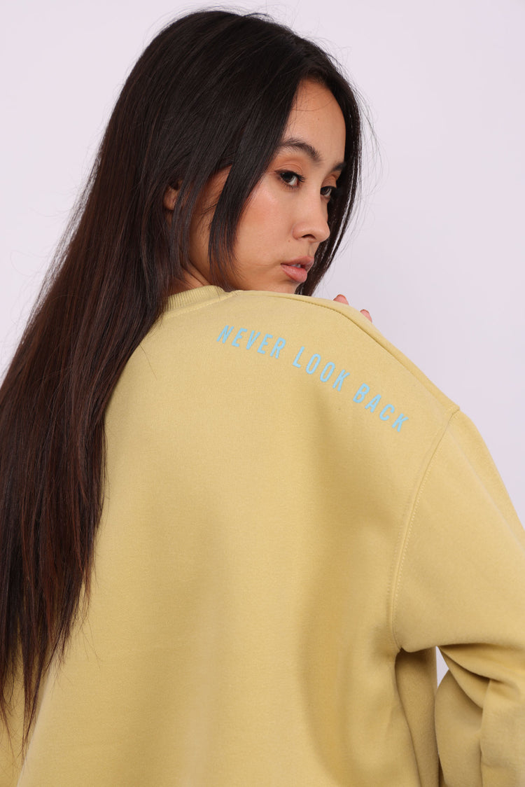 NEVER LOOK BACK OVERSIZED SWEATSHIRT