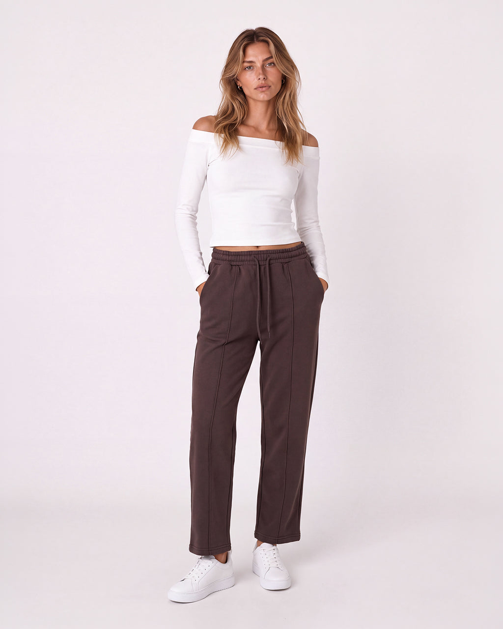 WIDE LEG FLEECE SWEATPANTS