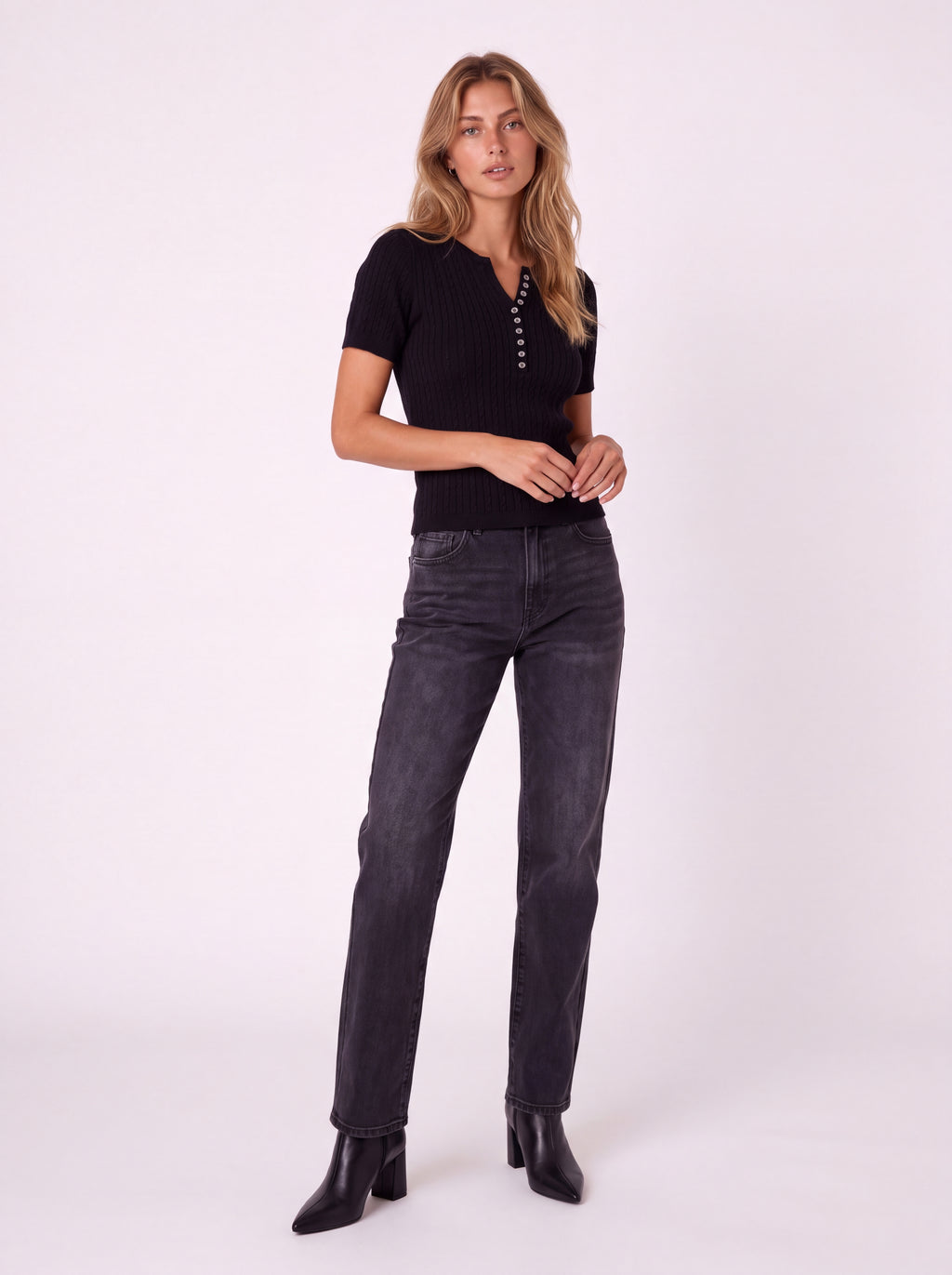 SHORT SLEEVE CABLE KNIT BUTTON FRONT HENLEY TOP