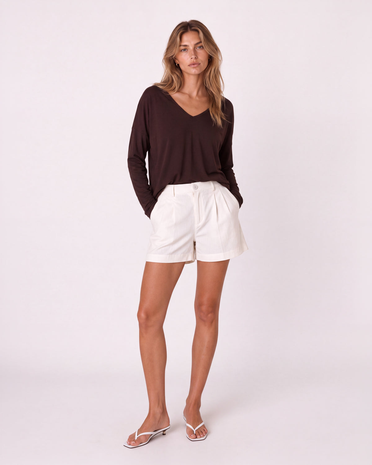 RELAXED V-NECK TOP