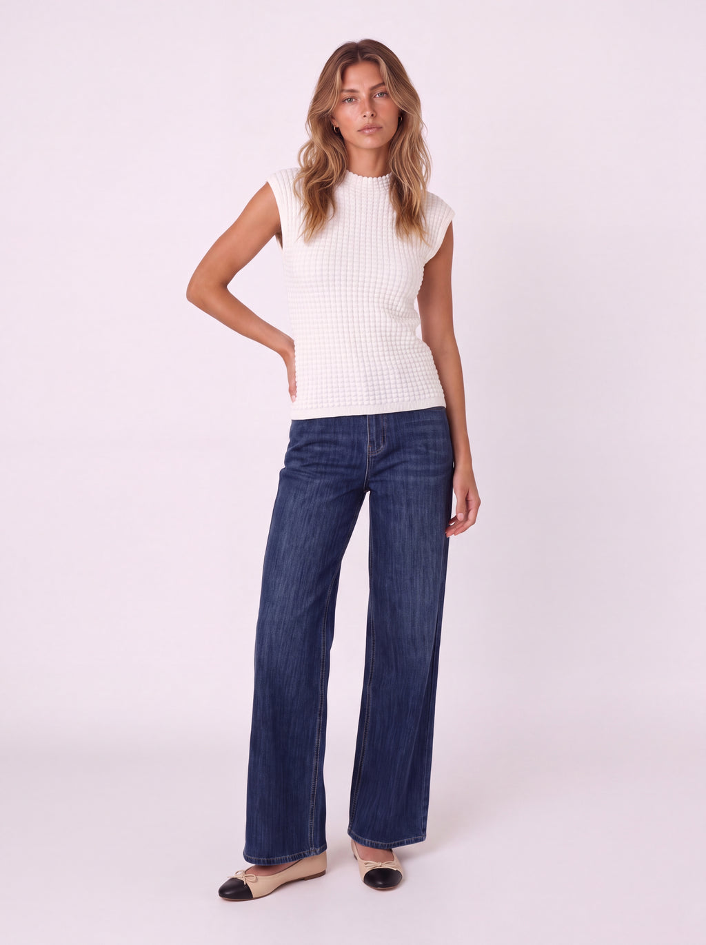 MOCK-NECK TEXTURED SLEEVELESS KNIT TOP