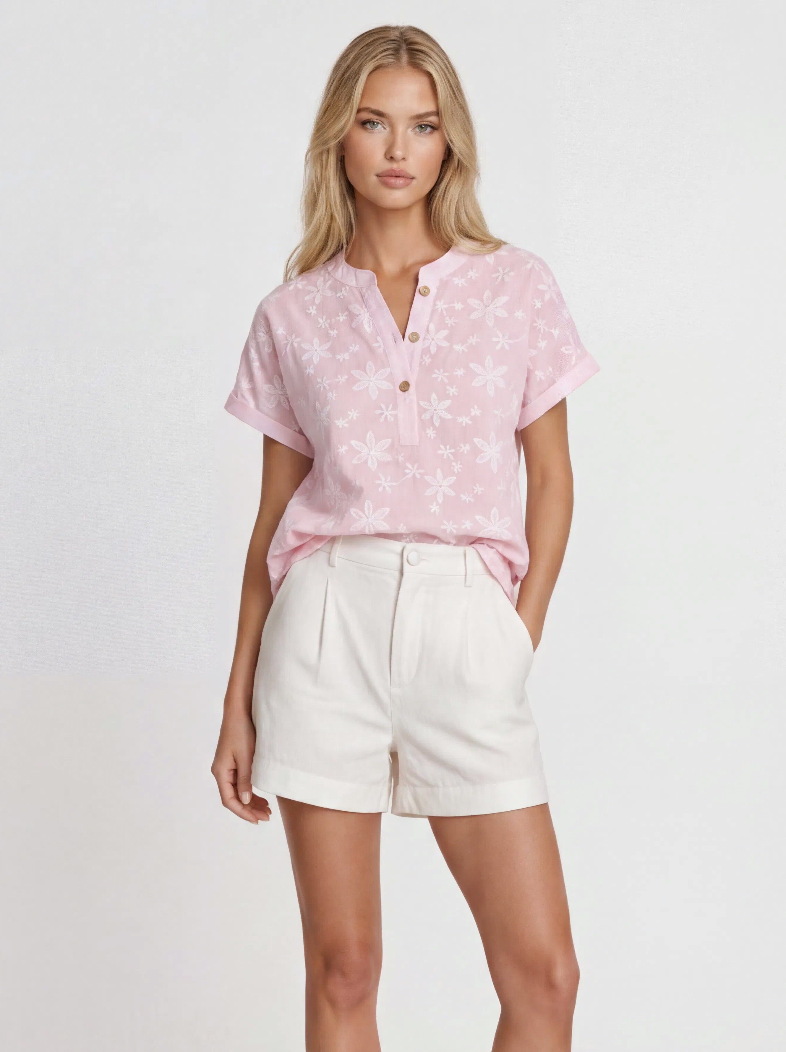 FLORAL EMBROIDERED BLOUSE