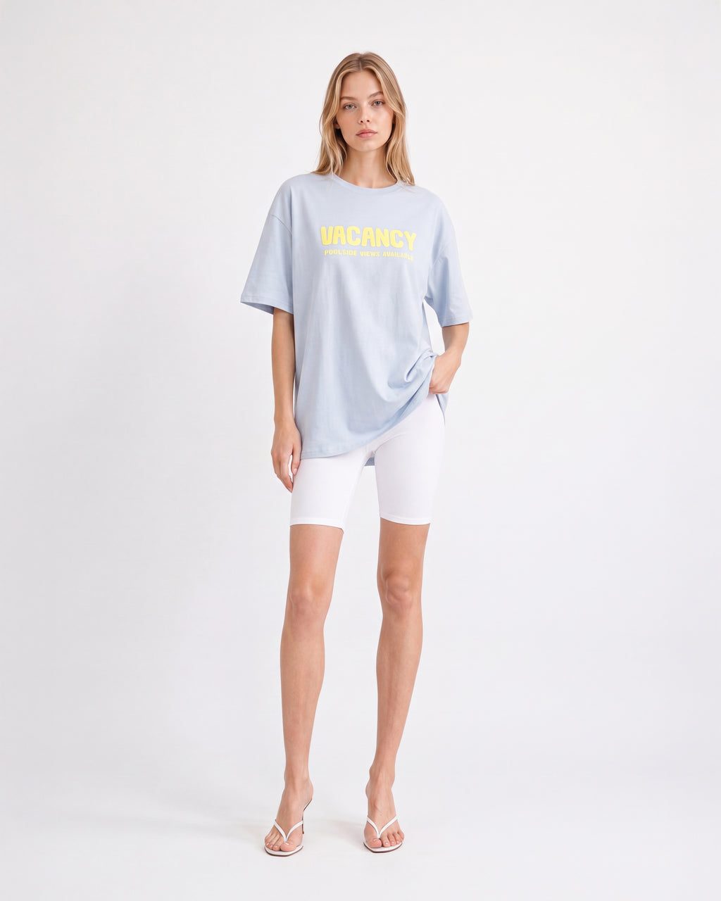 VACANCY OVERSIZED GRAPHIC T-SHIRT