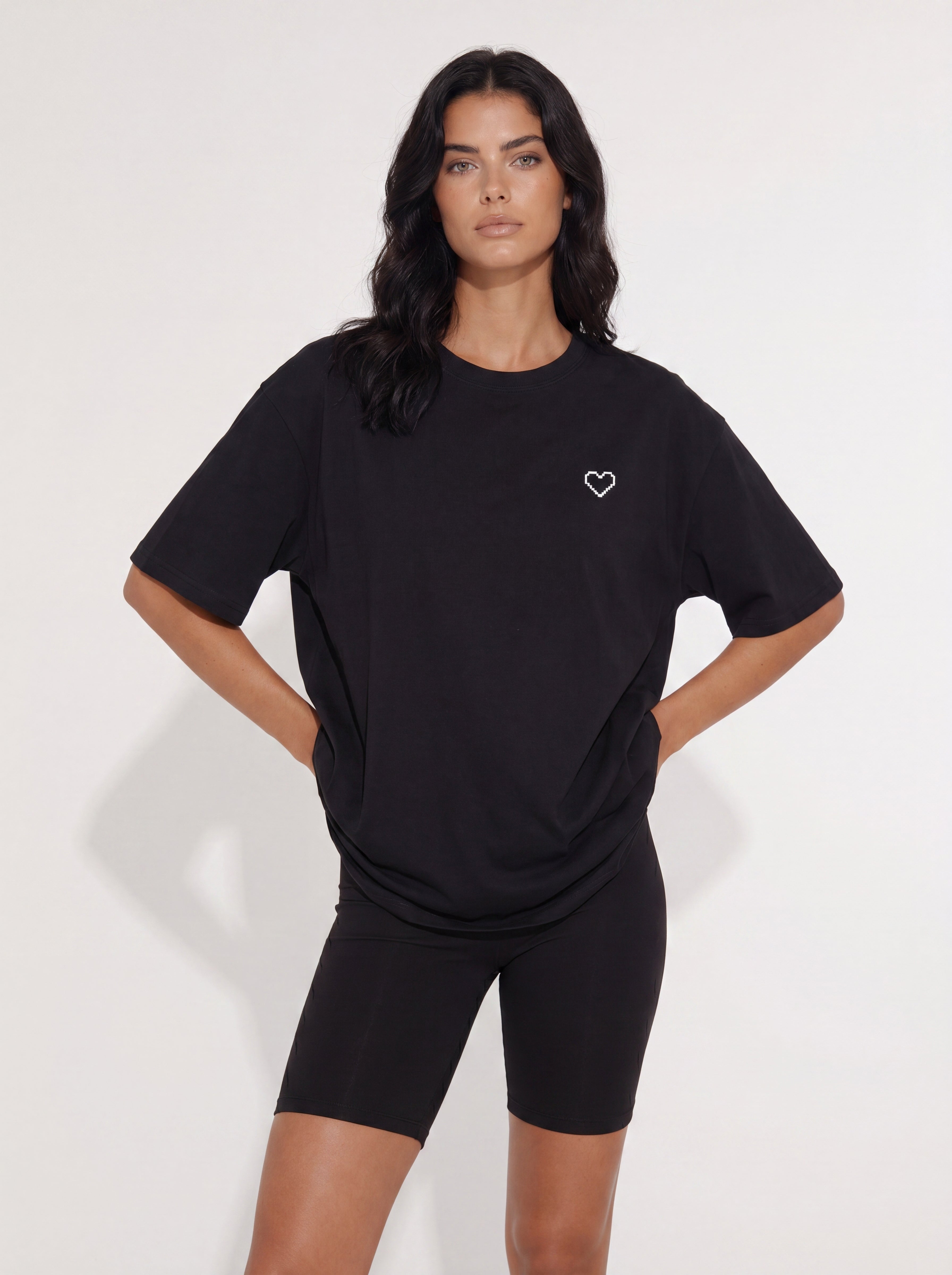 PIXEL HEART OVERSIZED T-SHIRT