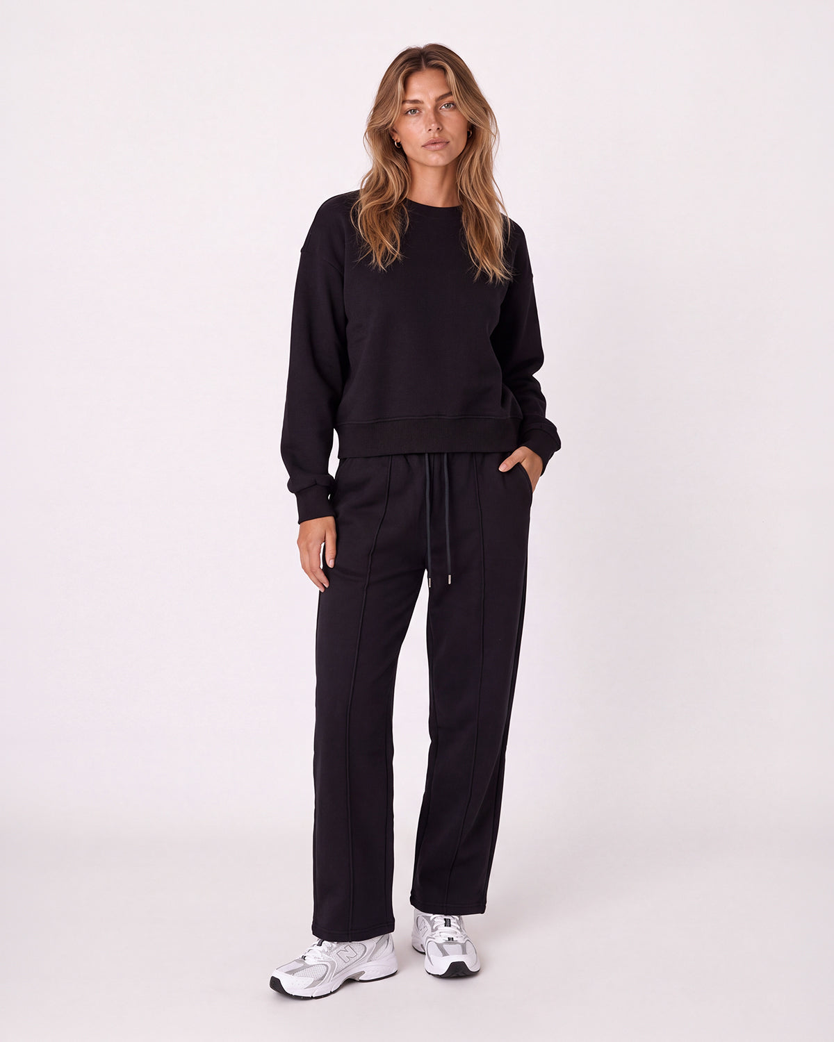 OVERSIZED CROPPED CREW NECK SWEATSHIRT