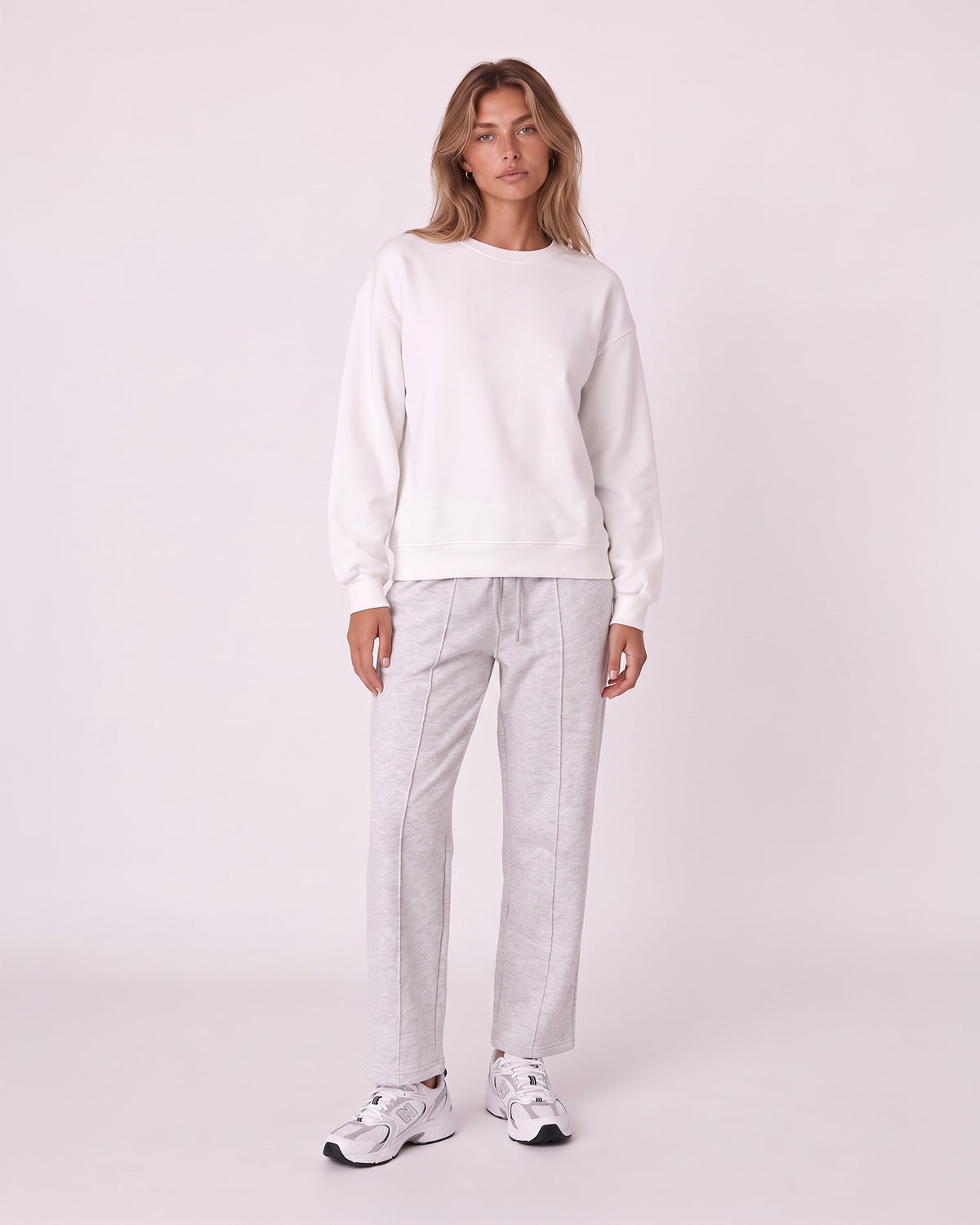 OVERSIZED CREWNECK SWEATSHIRT