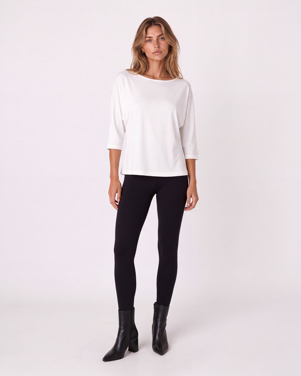 BOAT NECK THREE-QUARTER SLEEVE TOP