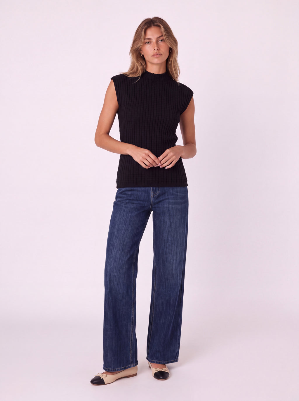 MOCK-NECK TEXTURED SLEEVELESS KNIT TOP