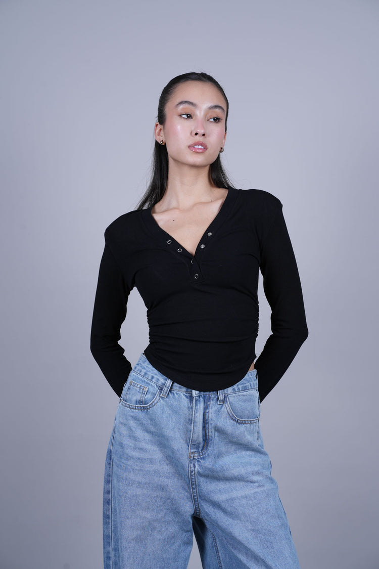 LONG SLEEVE HENLEY TOP