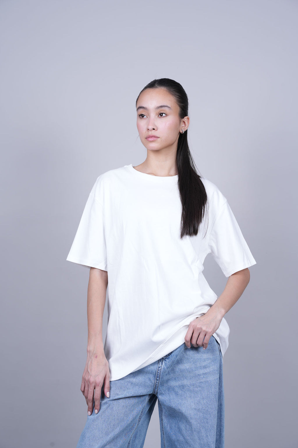 RELAXED FIT GRAPHIC TEE