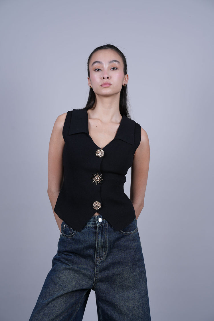 STRUCTURED BUTTONED VEST TOP