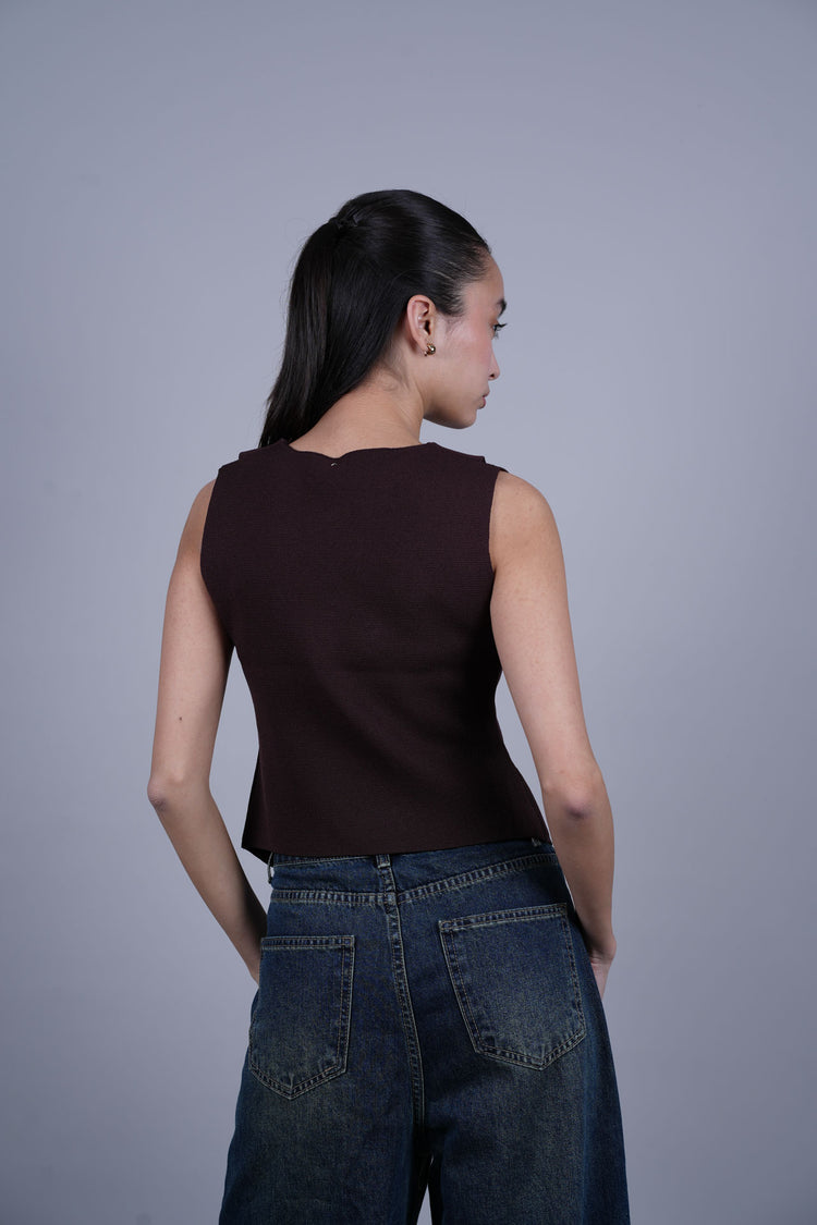 STRUCTURED BUTTONED VEST TOP