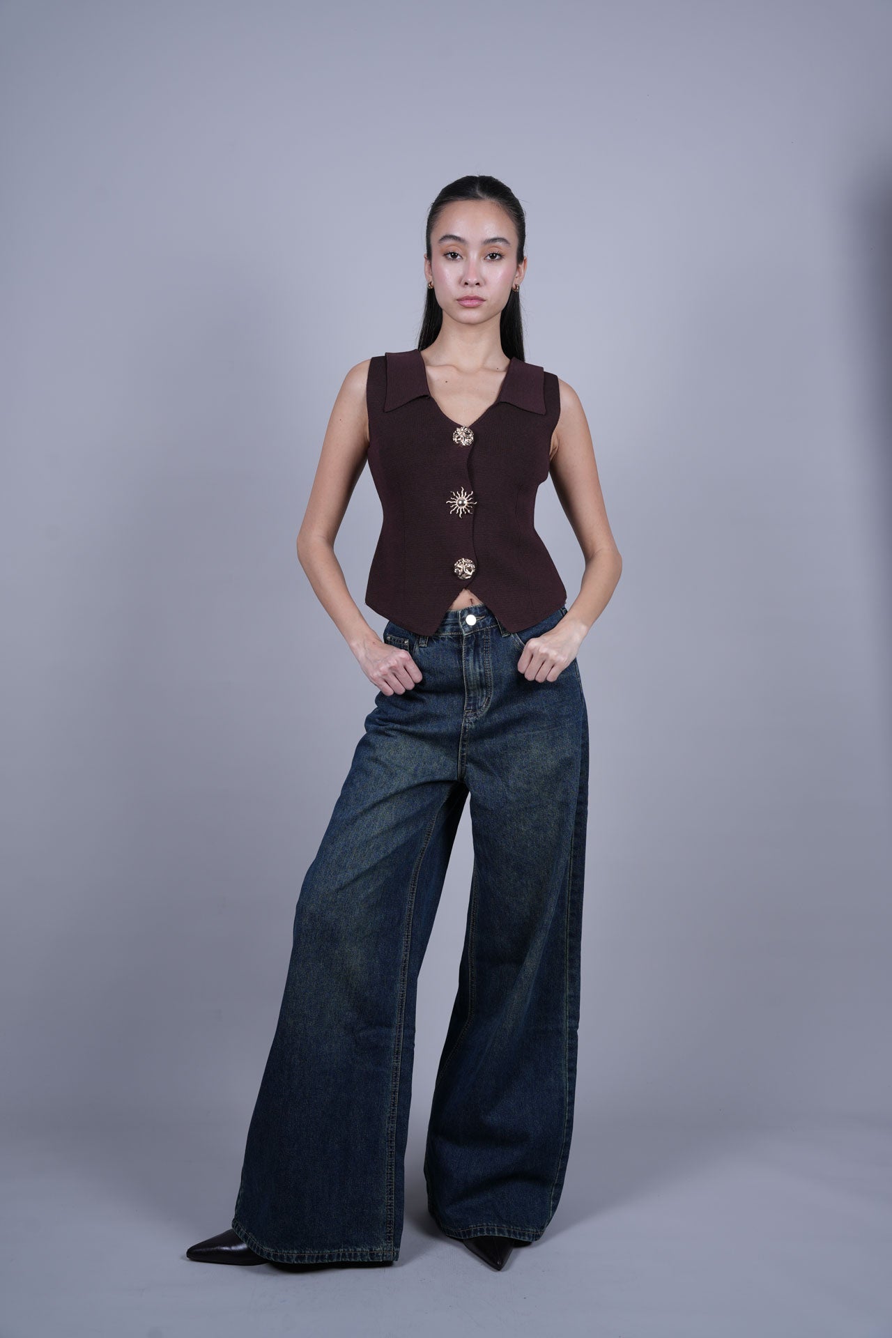 STRUCTURED BUTTONED VEST TOP