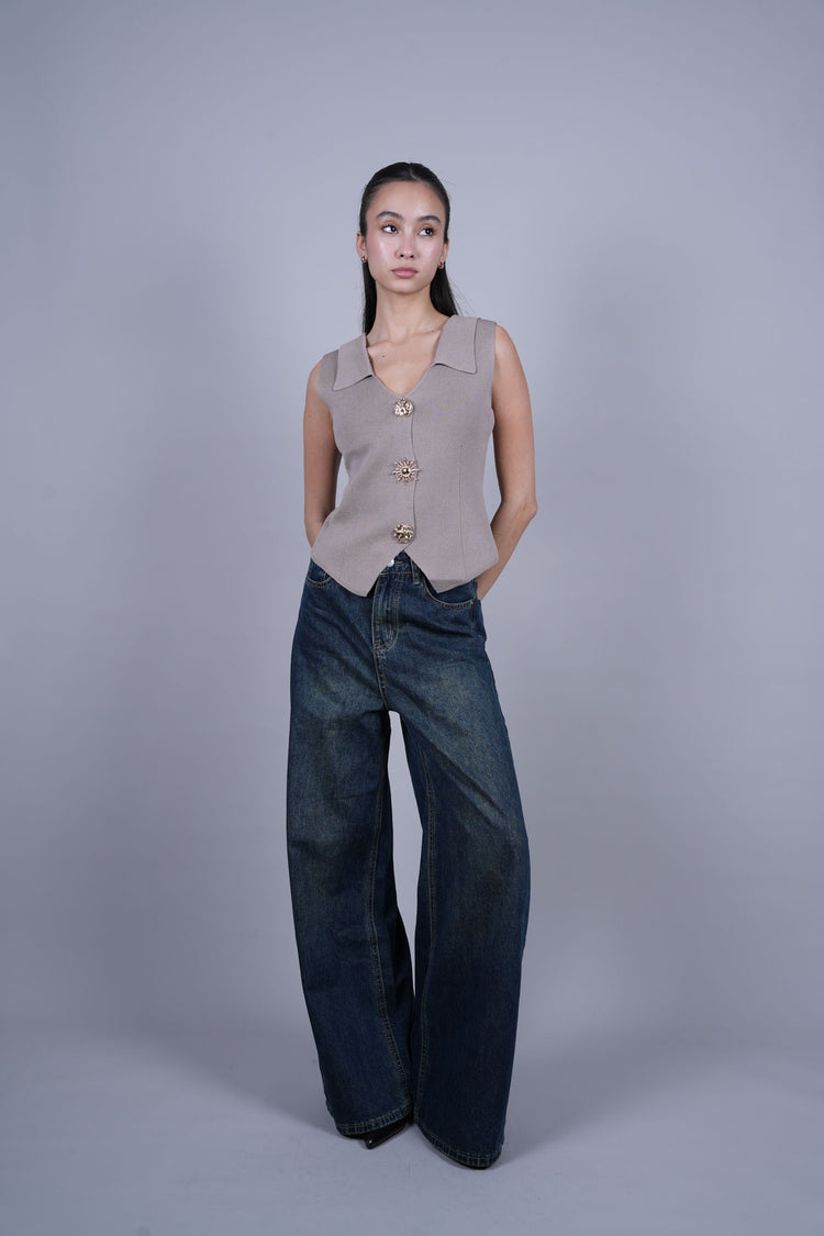 STRUCTURED BUTTONED VEST TOP