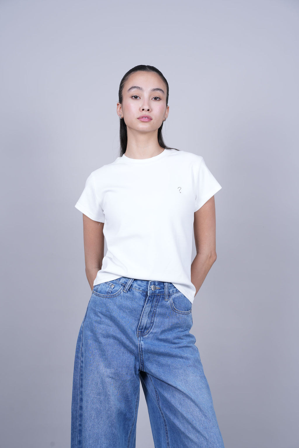 MINIMAL QUESTION MARK T-SHIRT