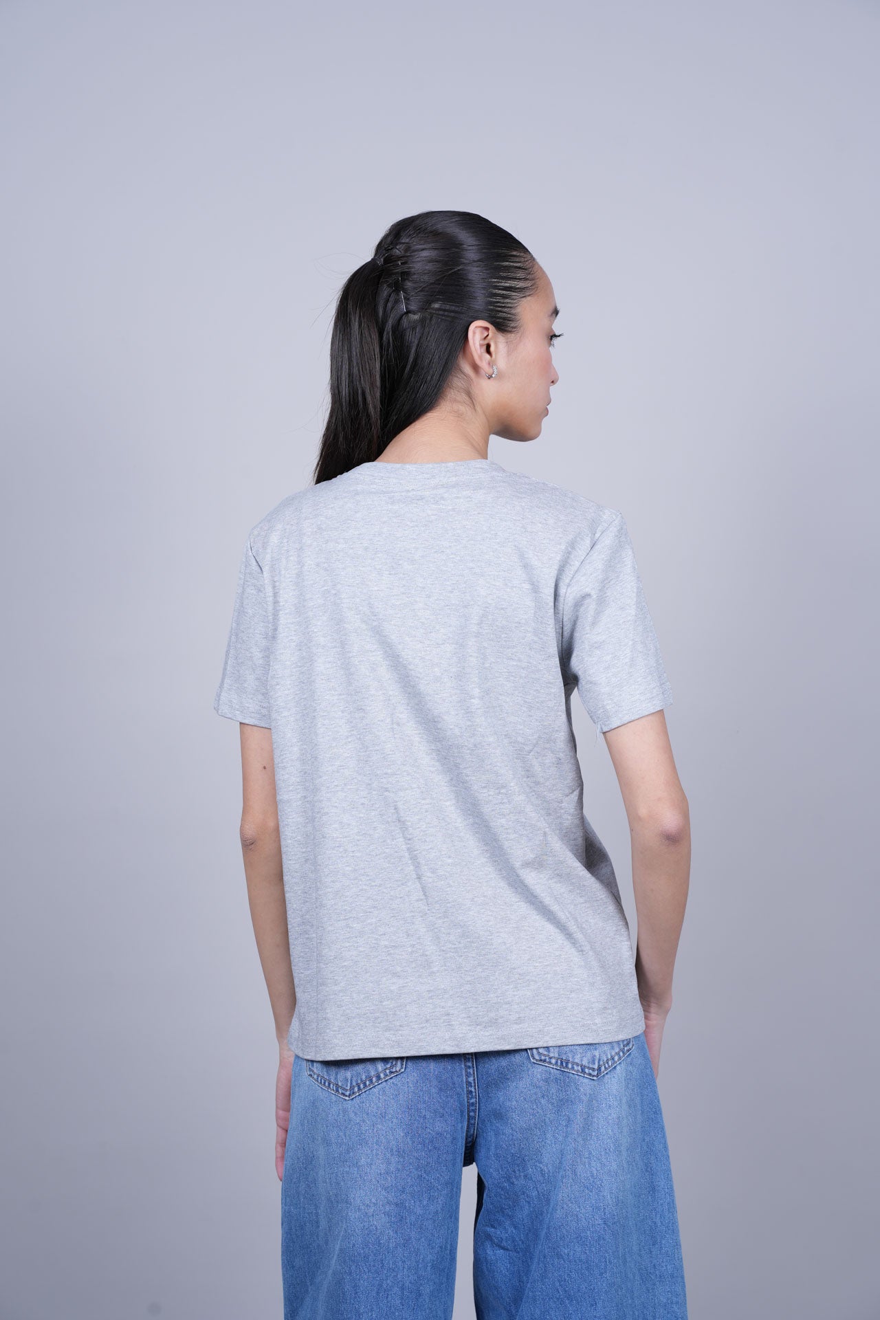 MINIMAL SMILEY GRAPHIC T-SHIRT
