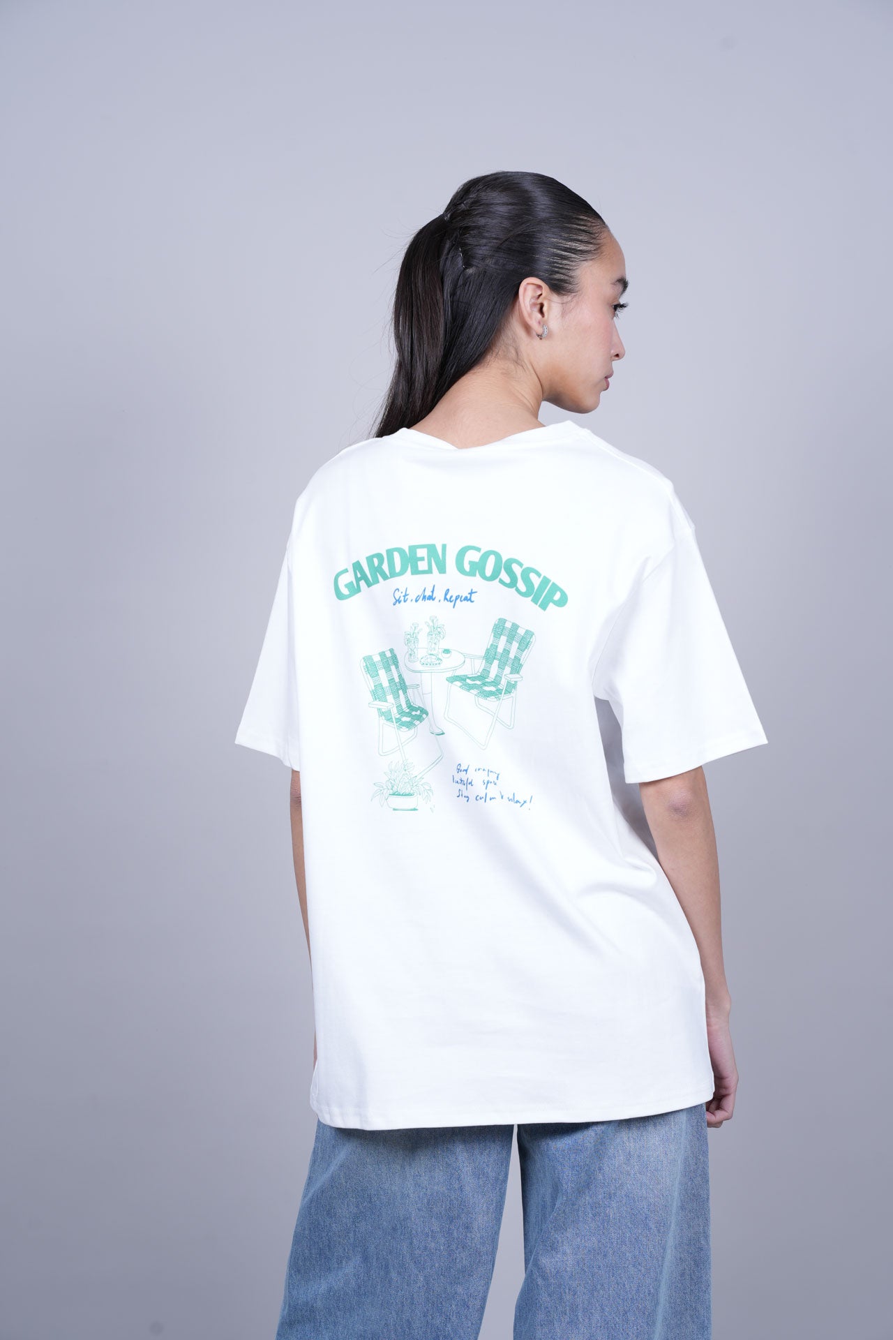 GARDEN GOSSIP OVERSIZED T-SHIRT