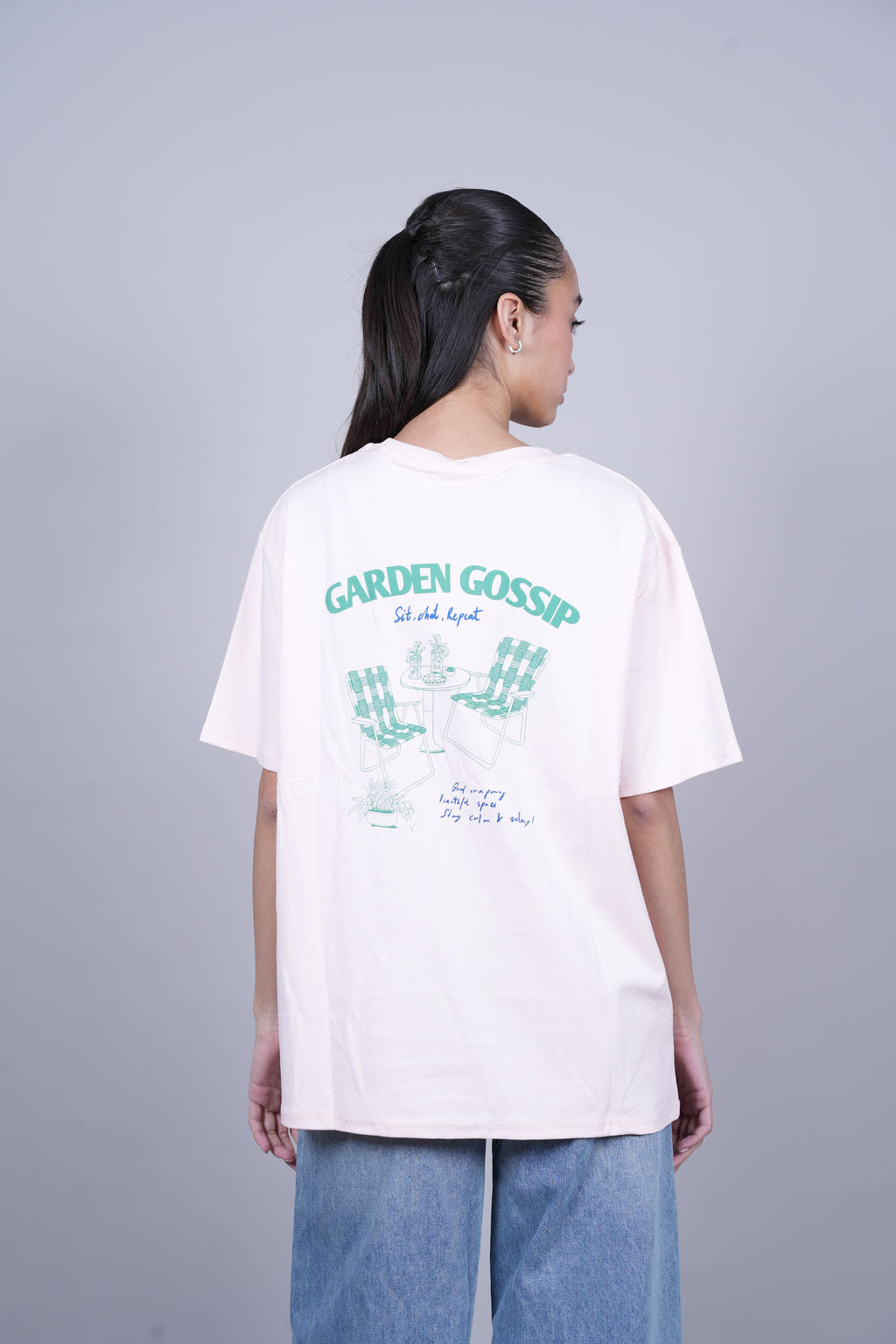 GARDEN GOSSIP OVERSIZED T-SHIRT