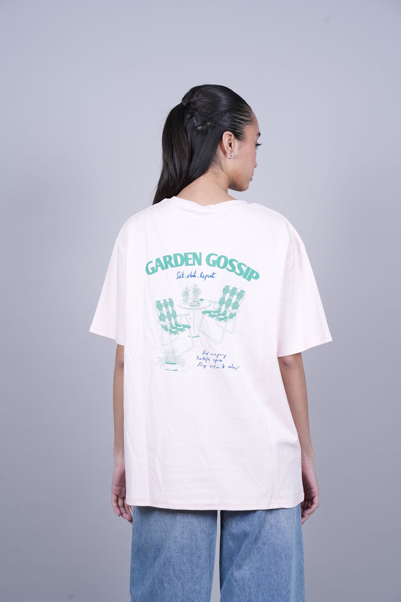 GARDEN GOSSIP OVERSIZED T-SHIRT