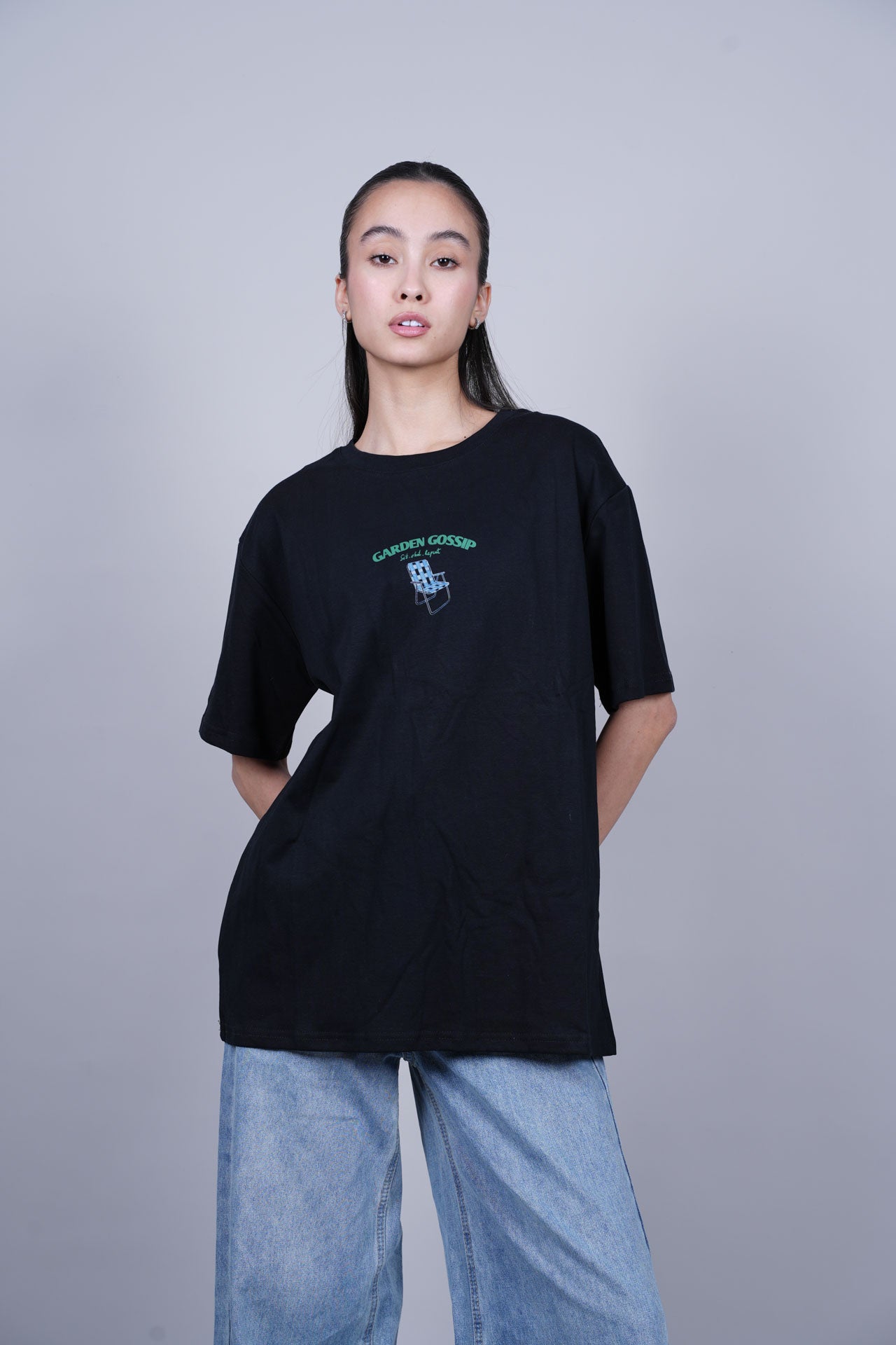 GARDEN GOSSIP OVERSIZED T-SHIRT