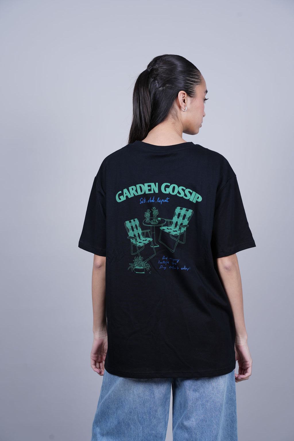 GARDEN GOSSIP OVERSIZED T-SHIRT