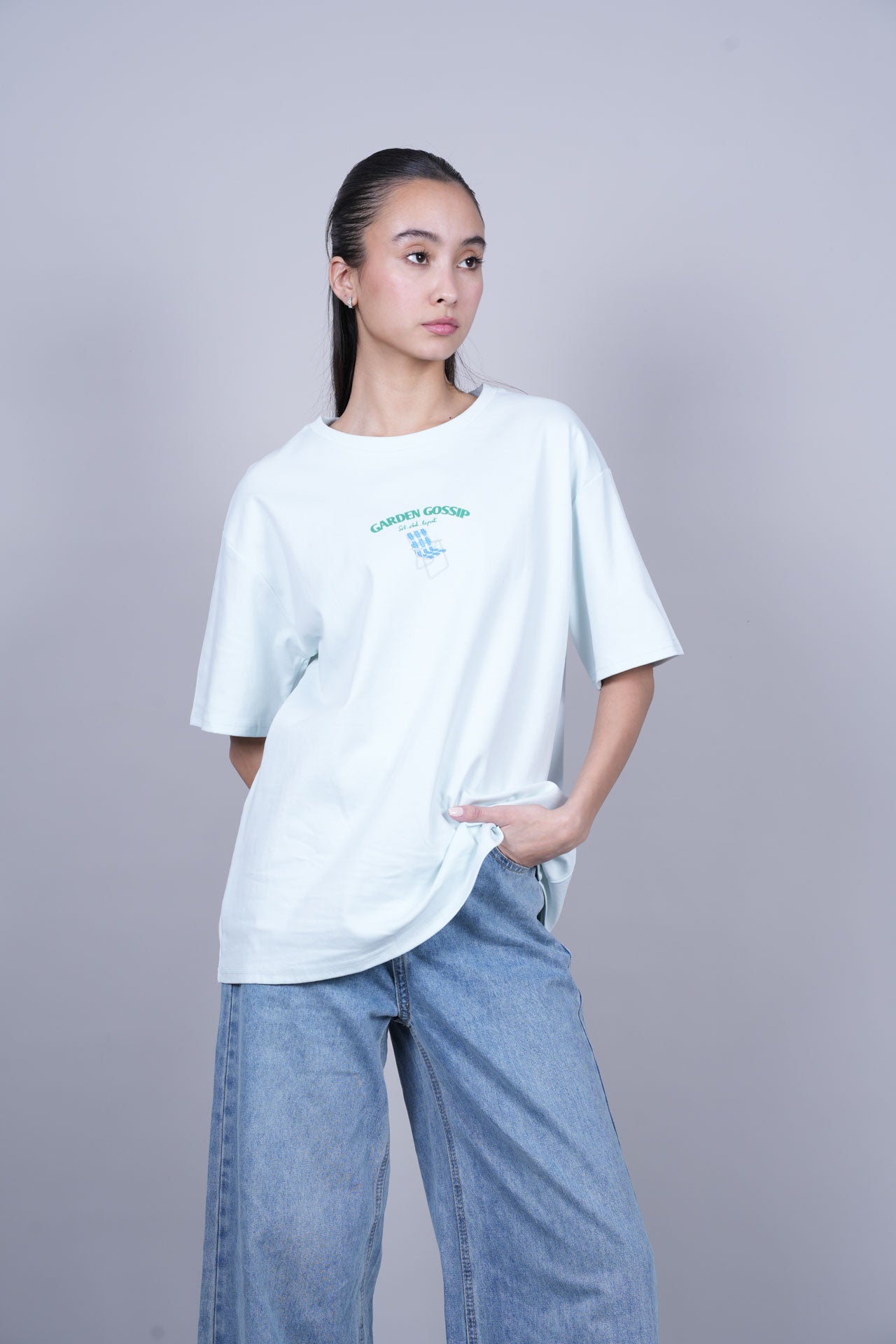 GARDEN GOSSIP OVERSIZED T-SHIRT